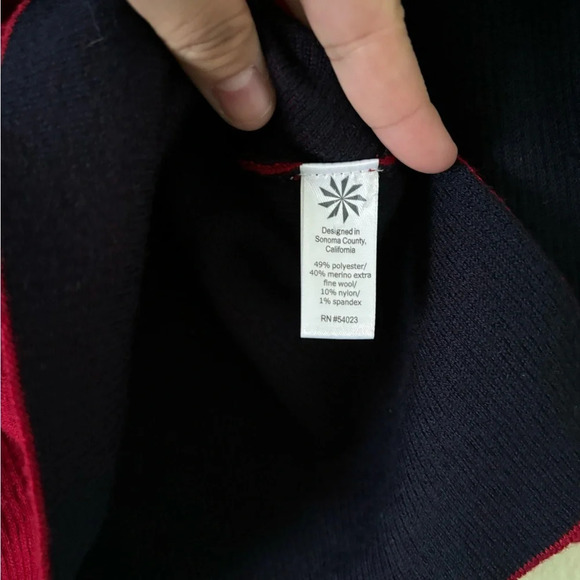 Athleta Switchback Merino Wool Blend Colorblock Red Navy Turtleneck Sweater XS - Picture 4 of 6